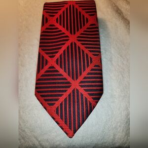 Vintage Red and Black Geometric Men's Tie #005